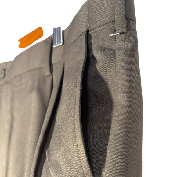 Savane Mens Pleated Front Birch 34Wx34L Expandable Comfort Wrinkle Free 10729716 - Picture 10 of 17